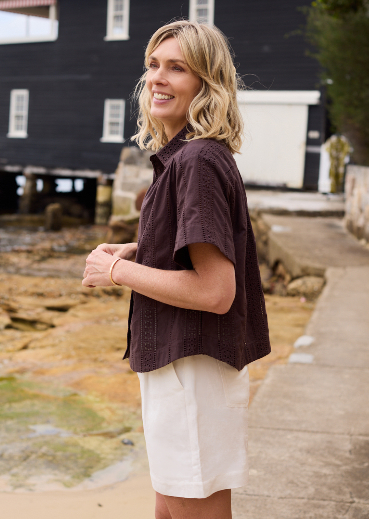 SADIE EMBROIDERED SHIRT - CHOCOLATE