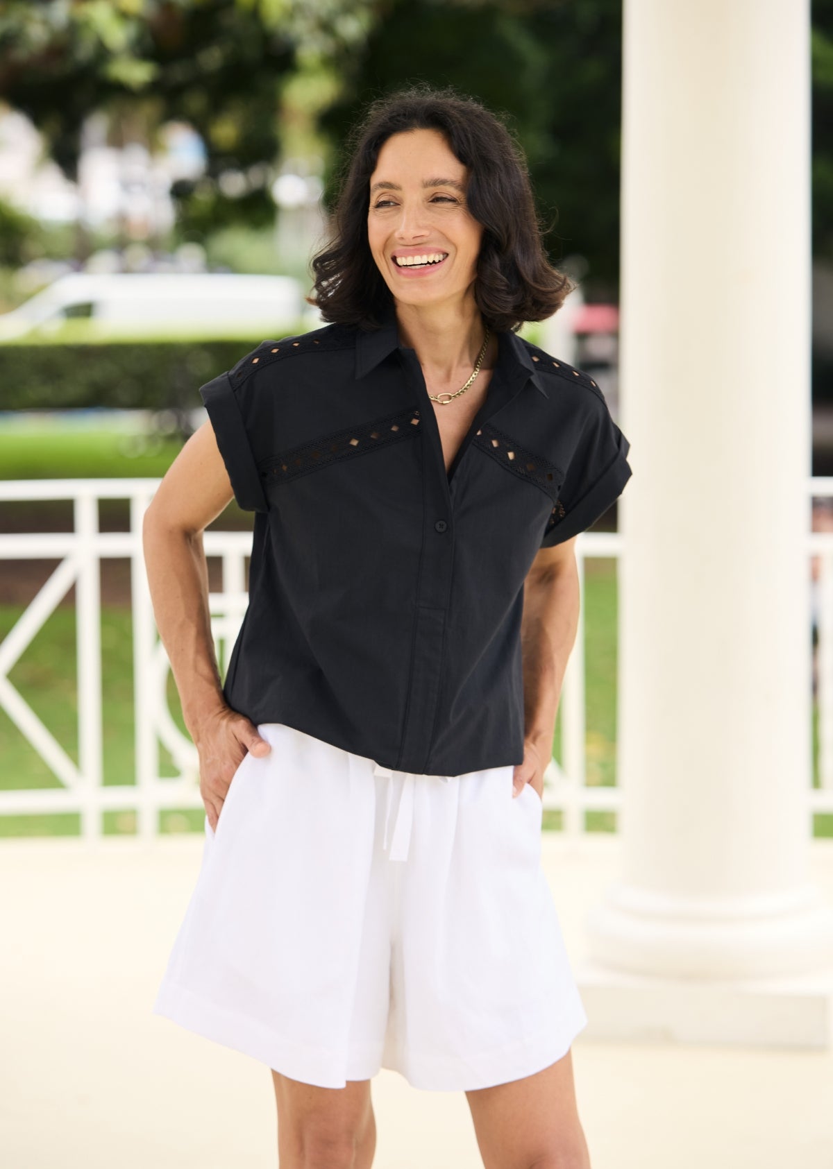 ARCHER SHORTS - WHITE