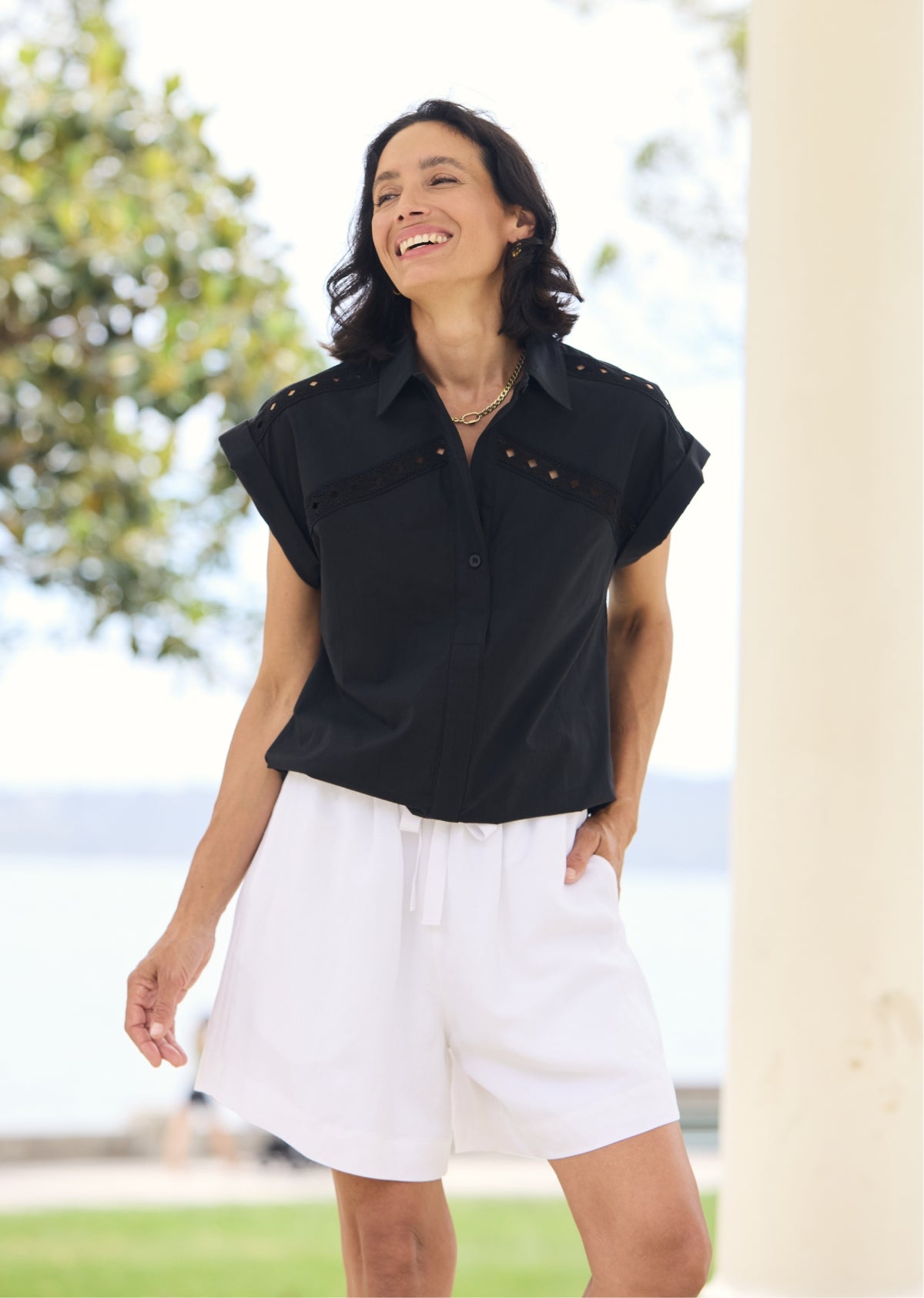 ARCHER SHORTS - WHITE