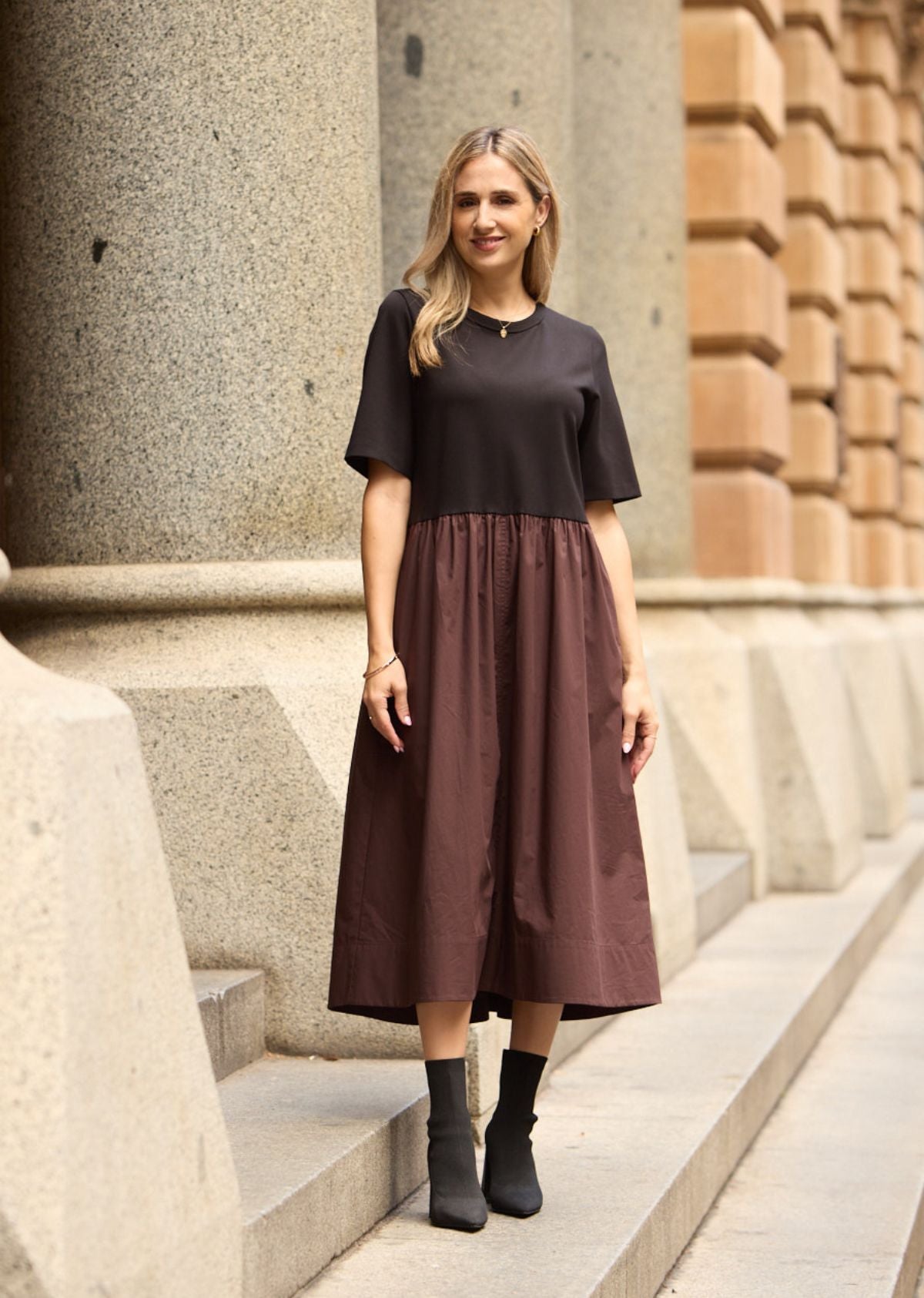 MIMI MIDI DRESS - BLACK/CHOCOLATE - PETITE