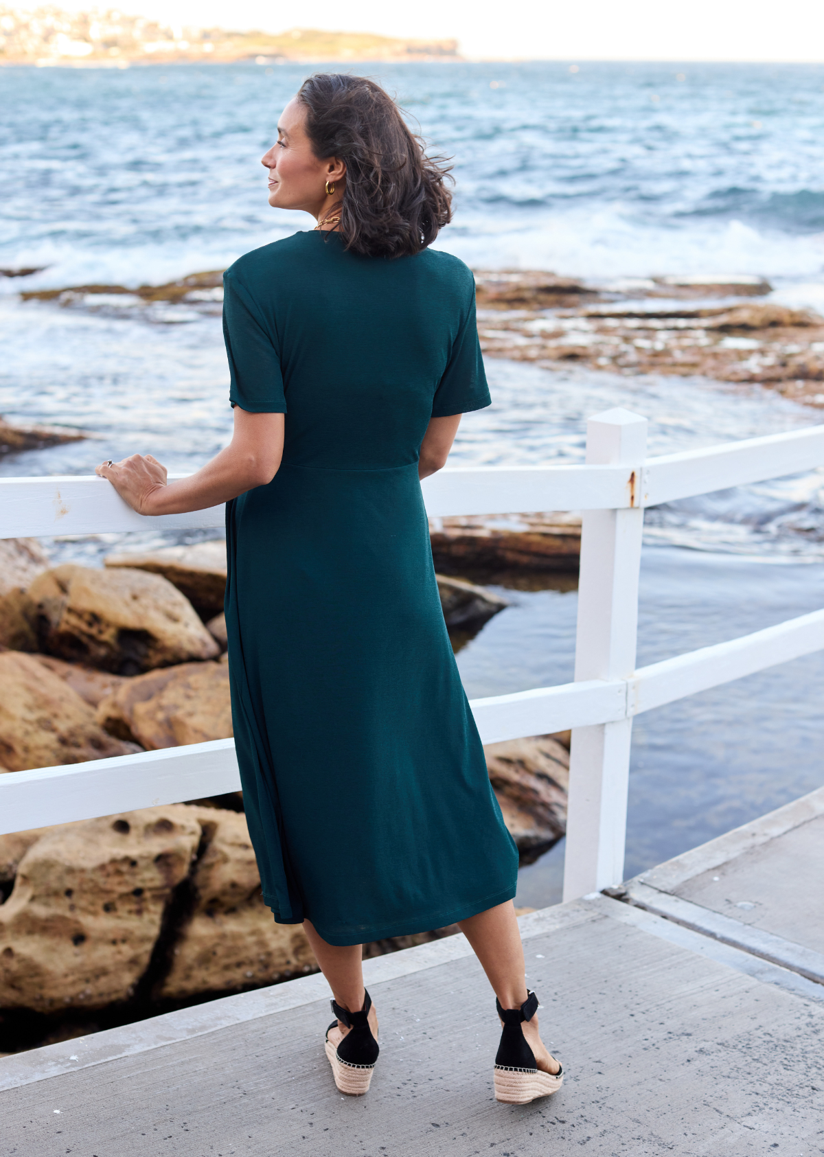 JESINTA JERSEY DRESS - EMERALD - M A Y E
